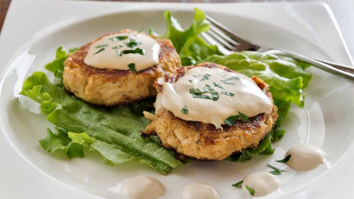 10 Substitutes for Mayonnaise in Crab Cakes