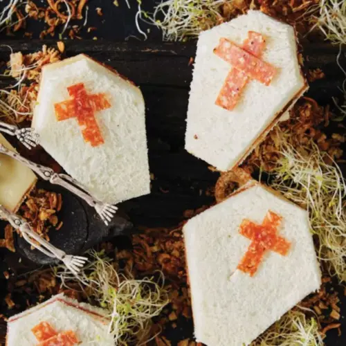 2009 10 minute halloween coffin sandwiches Desktop 1300x658 1