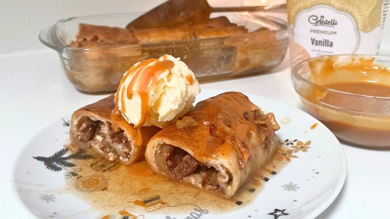 Apple Pie Enchiladas with Cream Cheese [Recipe]