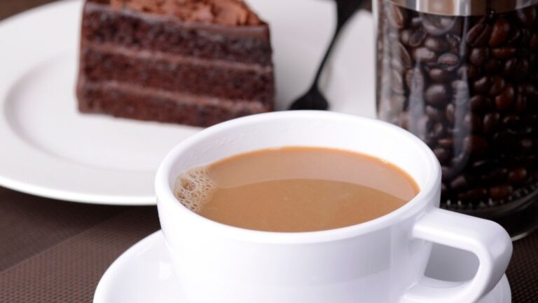 Baking Meets Brewing: Why Understanding the Coffee Process Can Inspire Better Cakes