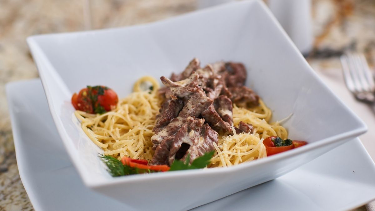 Beef Stroganoff With White Wine