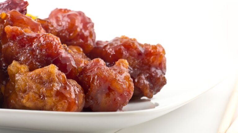 17 Best Sides to Serve with General Tso Chicken!