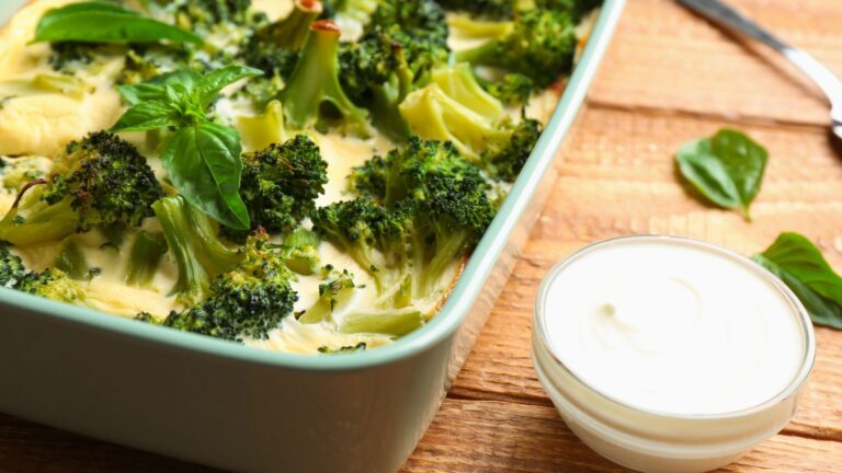 Best Substitutes for Sour Cream in Casseroles