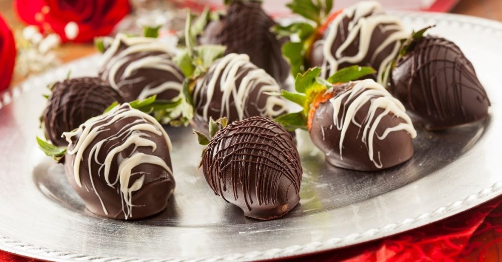 Best Toppings for Chocolate Covered-Strawberries