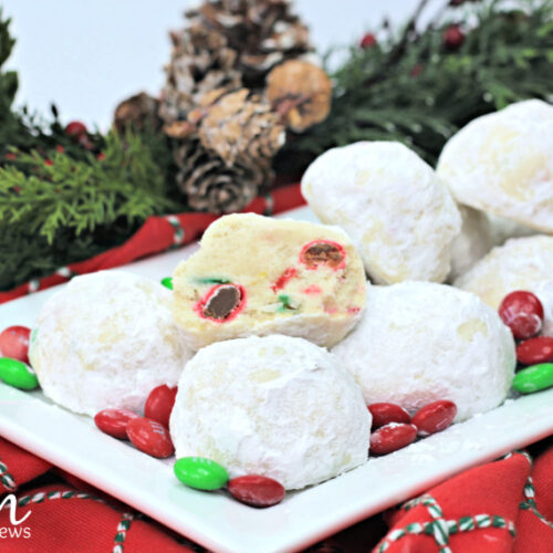 Christmas Snowball Cookies horiz