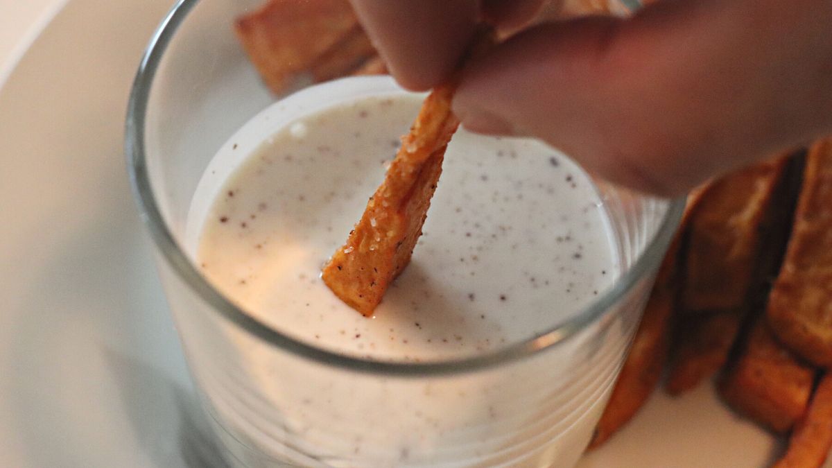 Cinnamon Dipping Sauce for Sweet Potato Fries