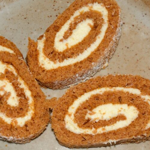 Cinnamon Pumpkin Pie Roll Recipe