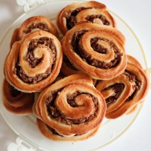 Cinnamon Rolls with Apple Pie Filling