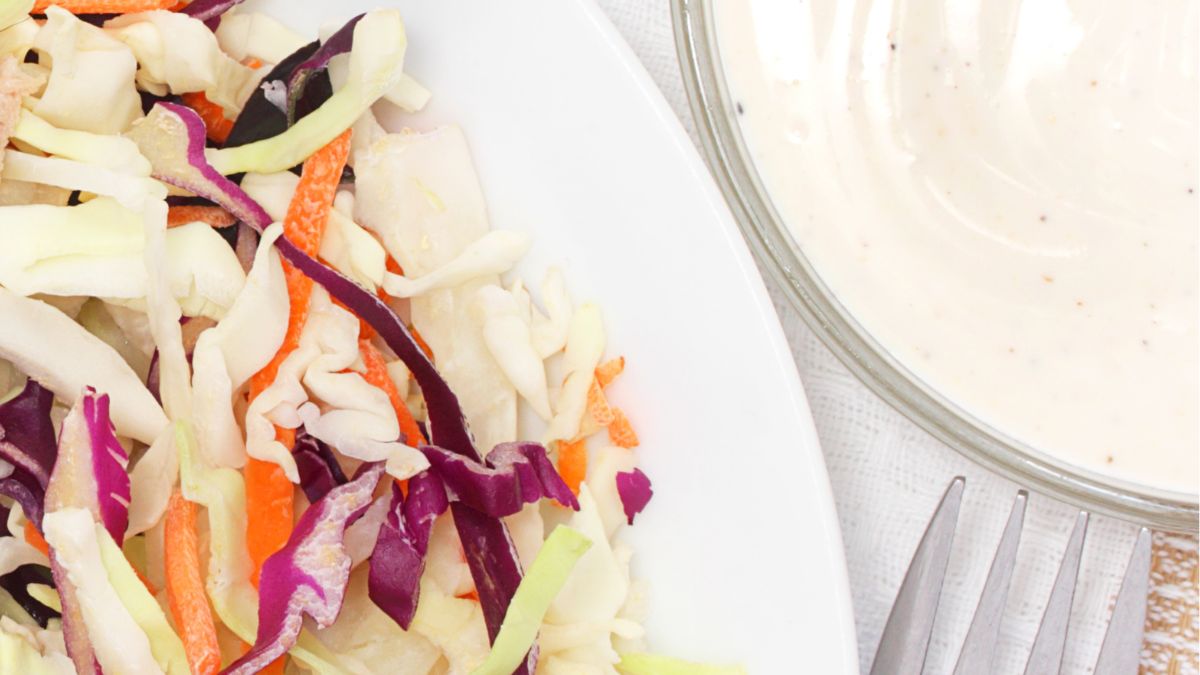 Coleslaw and Ranch Sauce
