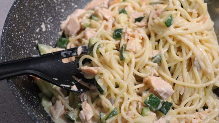 Creamy Salmon and Zucchini Pasta Recipe