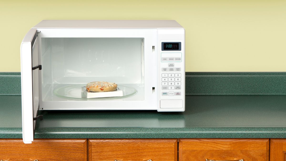 Do You Eat Quiche Hot or Cold