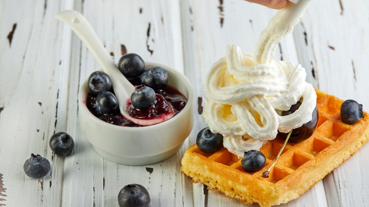 Easy Whipped Cream Dessert Recipes