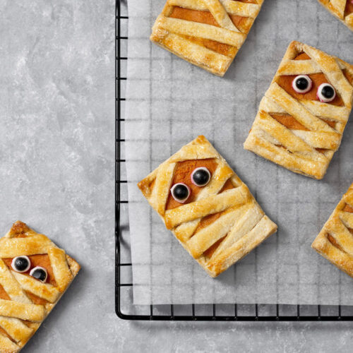 Halloween Pumpkin Pie Mummies 1 e1572464147866