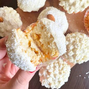 Heavenly White Chocolate Cupcakes recipe