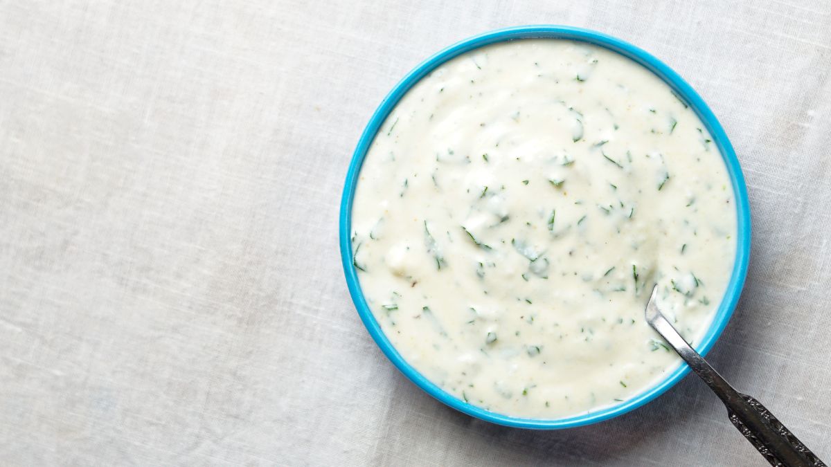 Homemade Popeyes Buttermilk Ranch Sauce