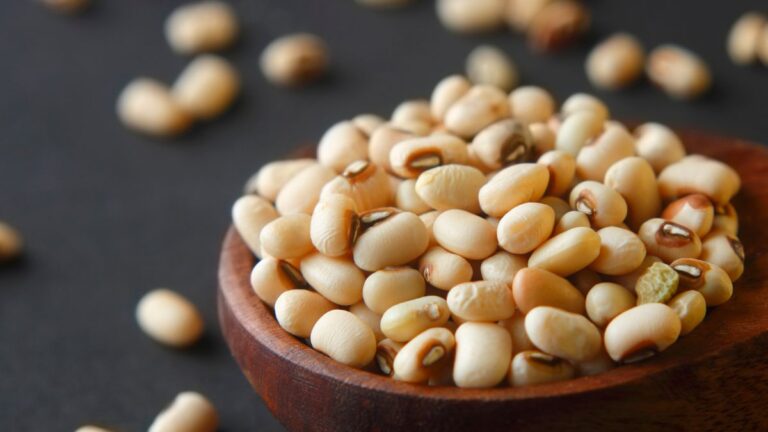 How to Cook Frozen Crowder Peas? [Recipe Included]