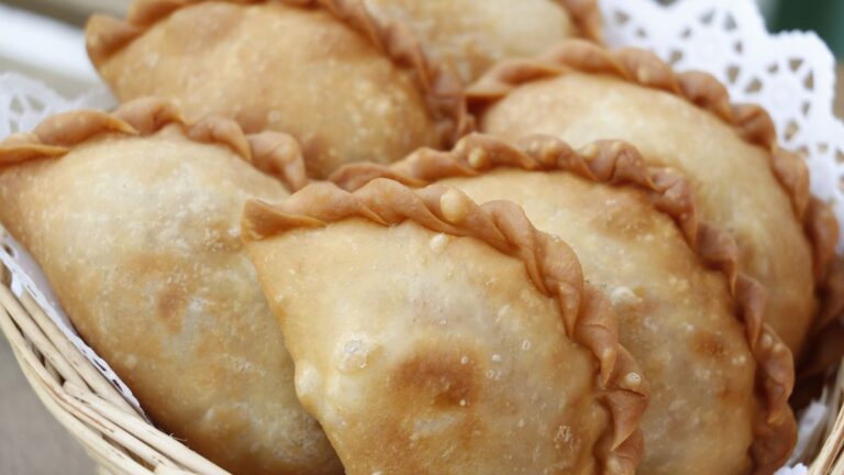 How to Cook Frozen Empanadas (1)