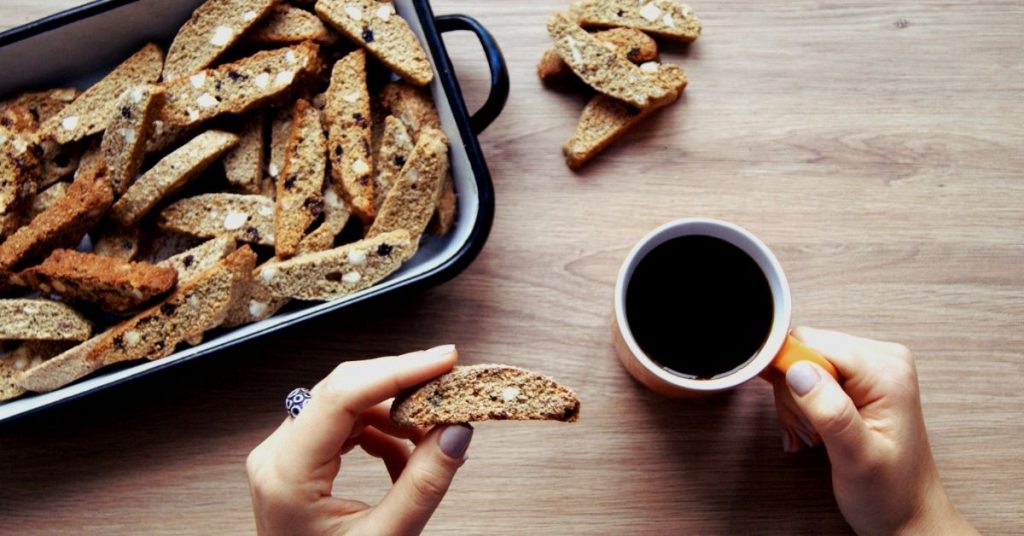 How to Eat Biscotti