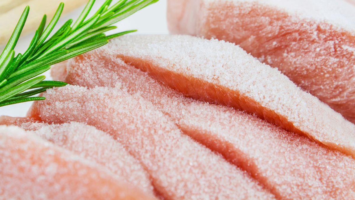 How to Quickly Thaw Turkey Breast