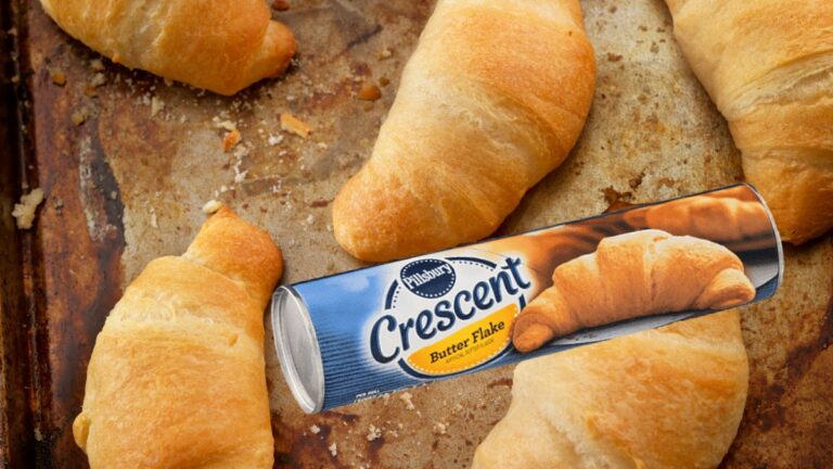 How to Reheat Pillsbury Crescent Rolls