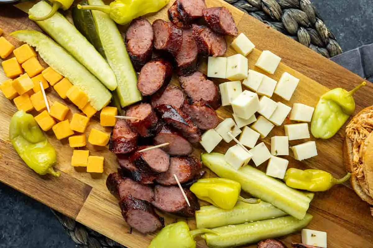 Memphis Sausage and Cheese Platter 7