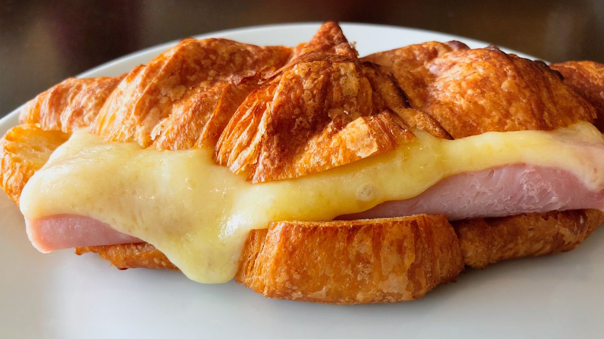 Nature's Rancher Uncured Ham and Cheese Sandwich