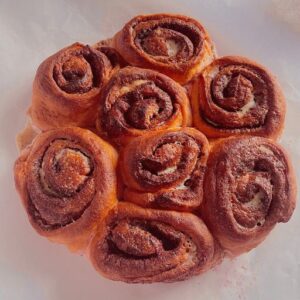 Pink strawberry cinnamon rolls 1