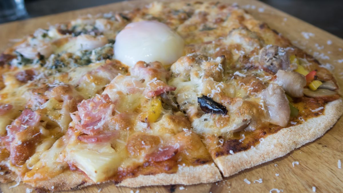 Pizza to Eat with Boiled Eggs for Dinner