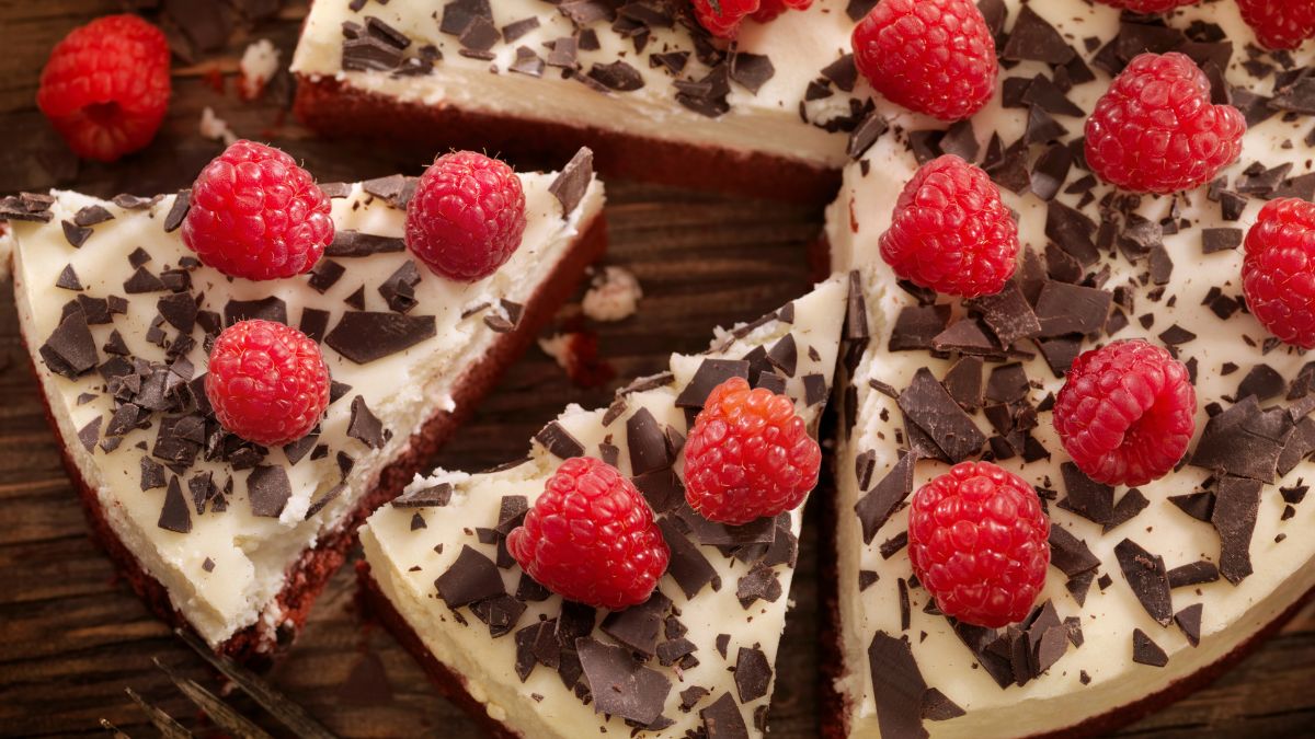 Red Velvet Cake Mix Cheesecake