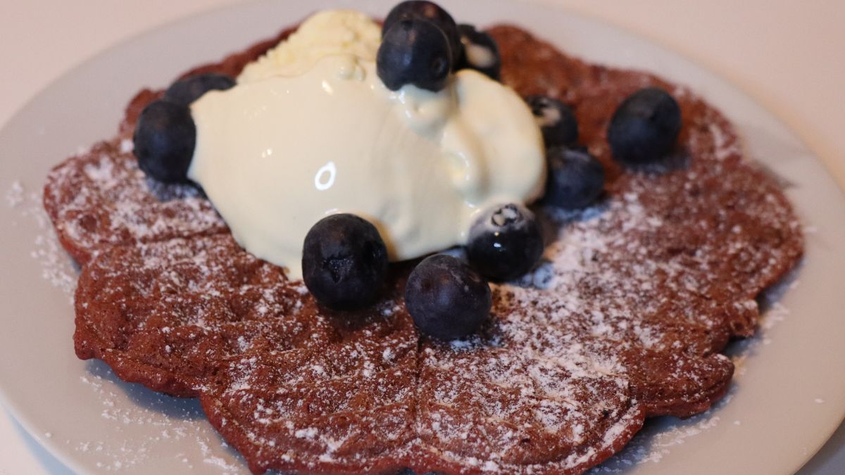 Red Velvet Cake Mix Waffles