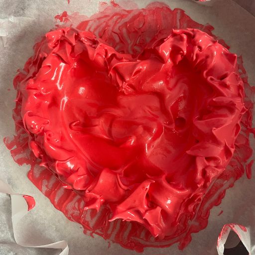 Red Velvet Pavlova Cake making