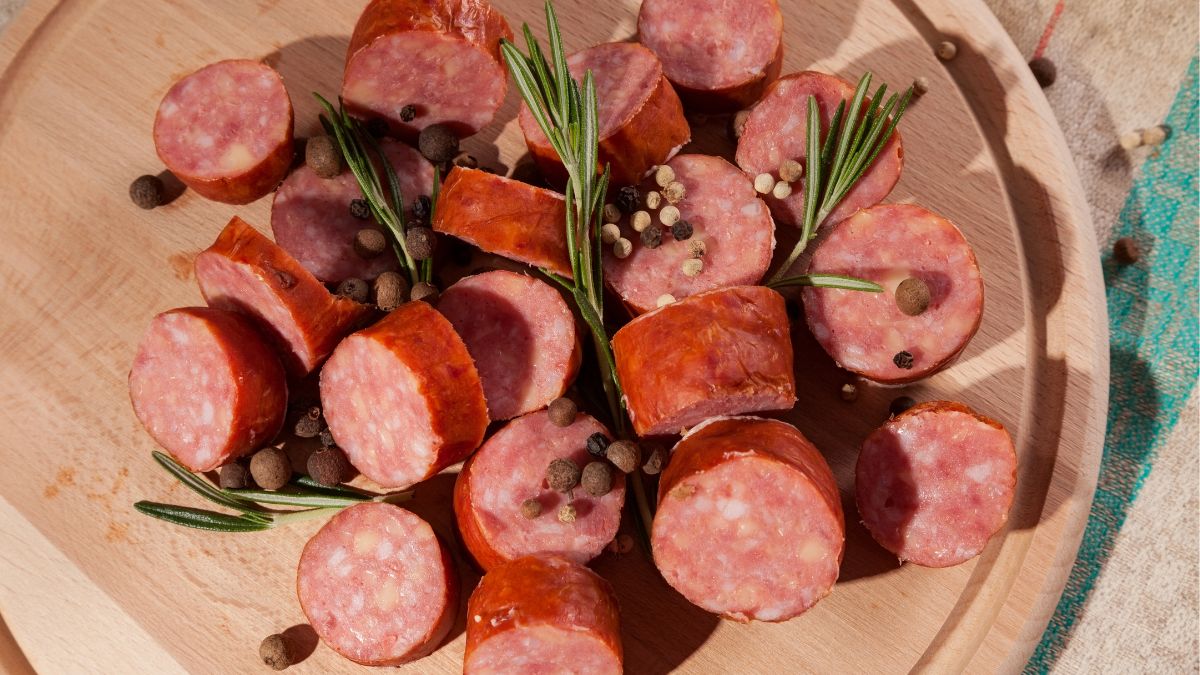 Sausages Ready to Eat but With Casing