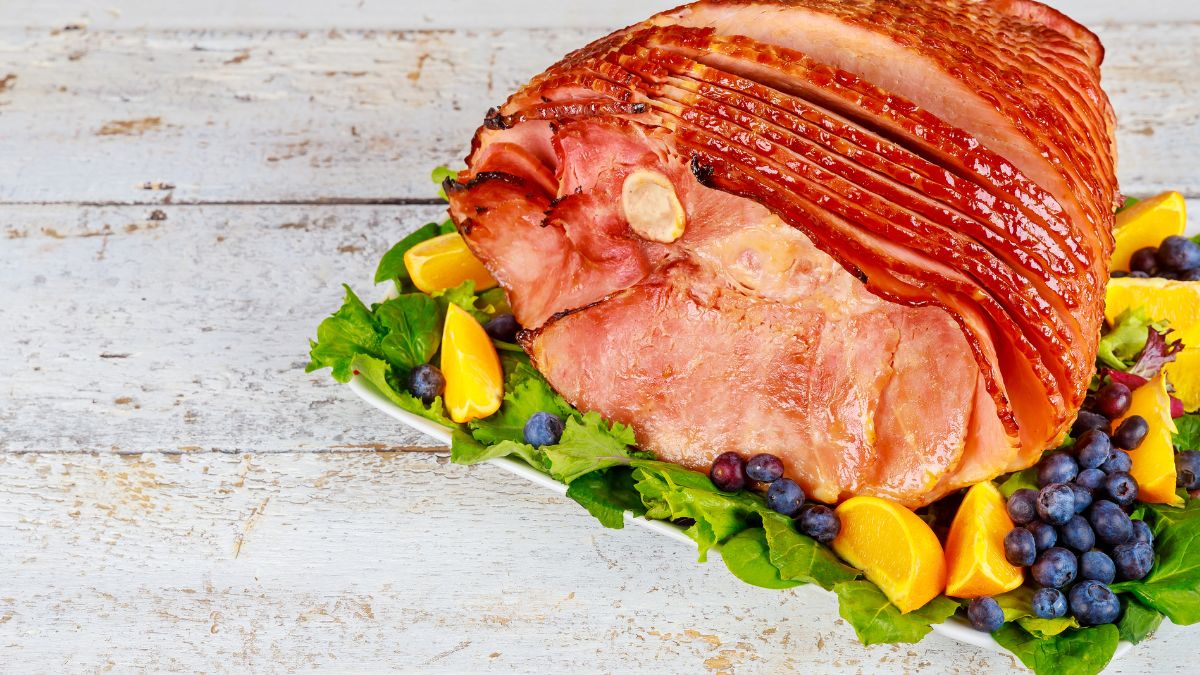 Spiral Ham With Fruits