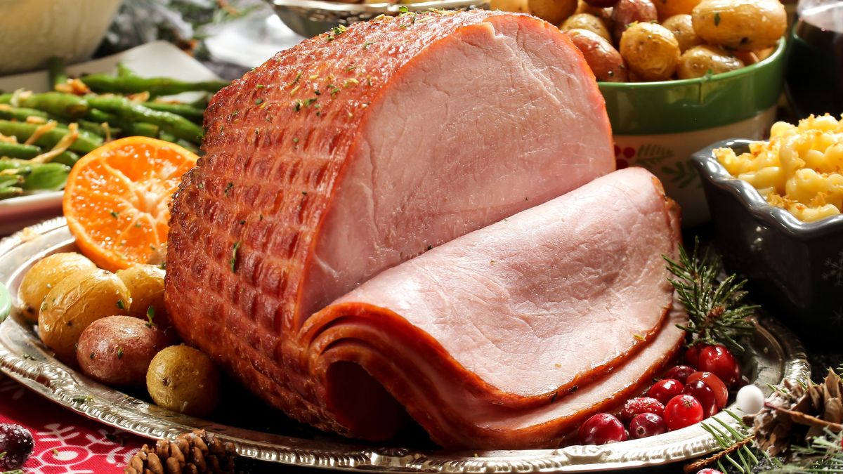 Spiral Ham With Potatoes