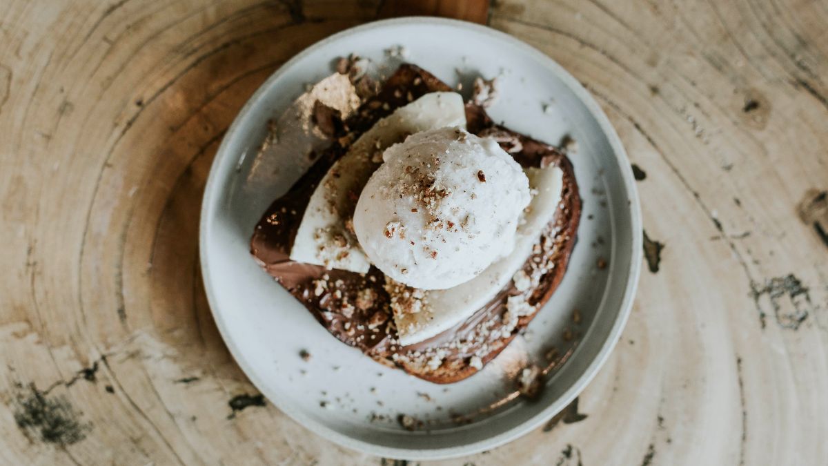 Substitutes for Sour Cream in Banana Bread