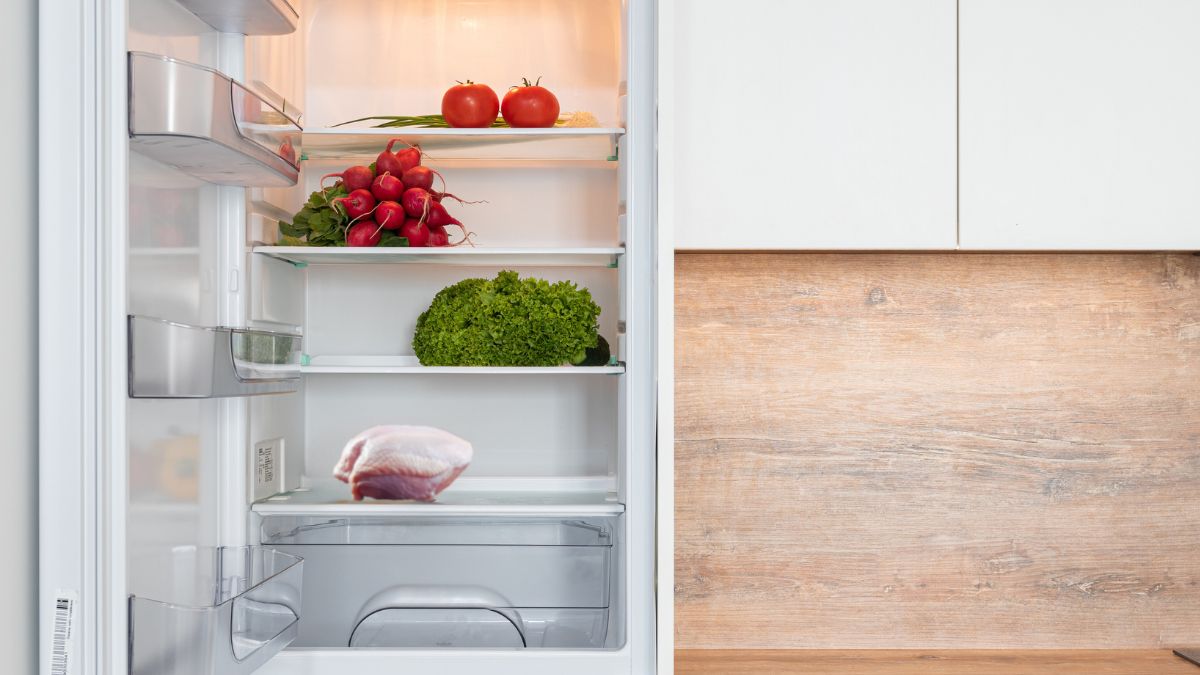 Turkey-Breast-Thawing-in-the-Fridge