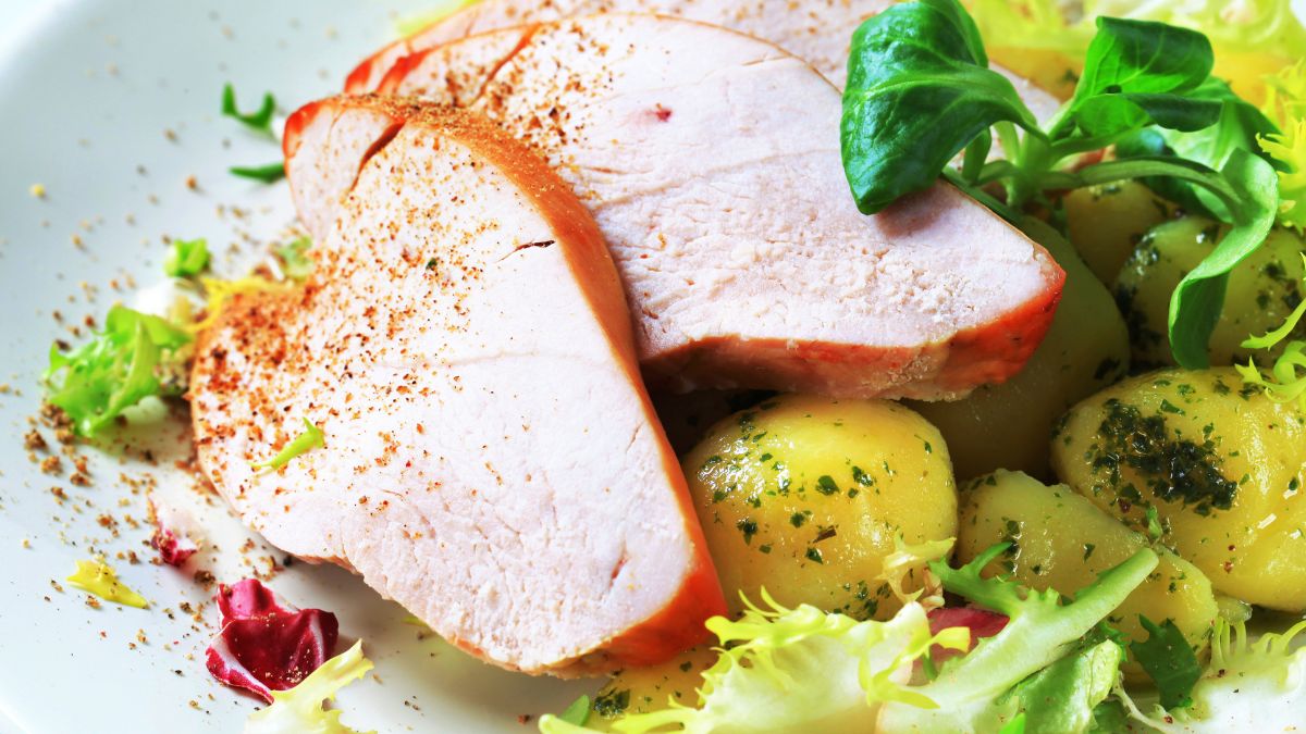 Potatoes Served With Rotisserie Turkey Breast Tenderloins