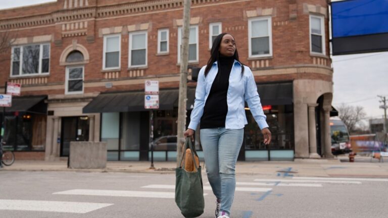 3 Winter Road Trip Bakery Stops To Warm Up Your Chicago Journey