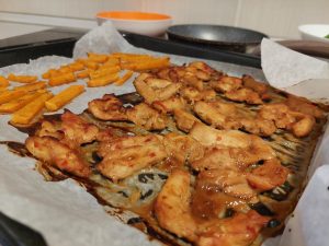 sweet chicken with spinach