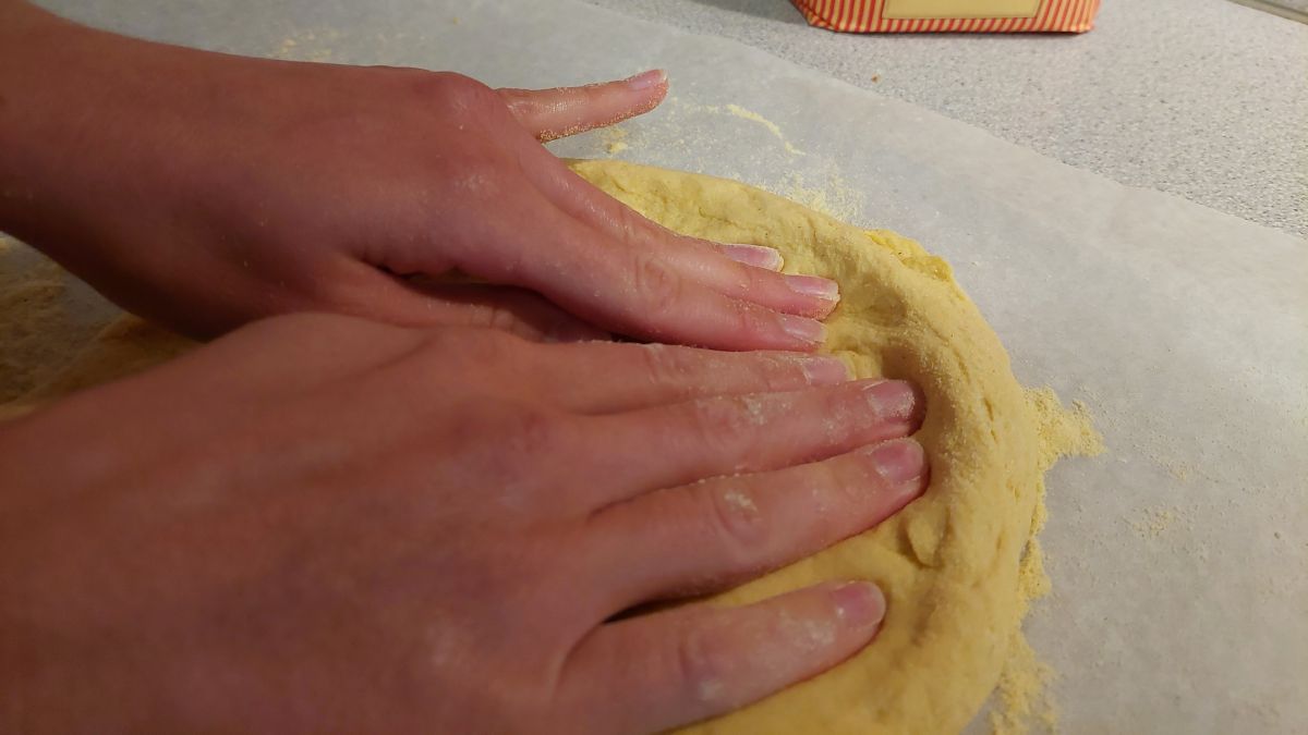 corn flour pizza dough