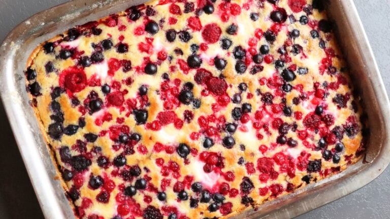 cornbread with berries