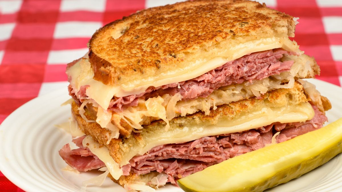 corned beef and cabbage sandwich