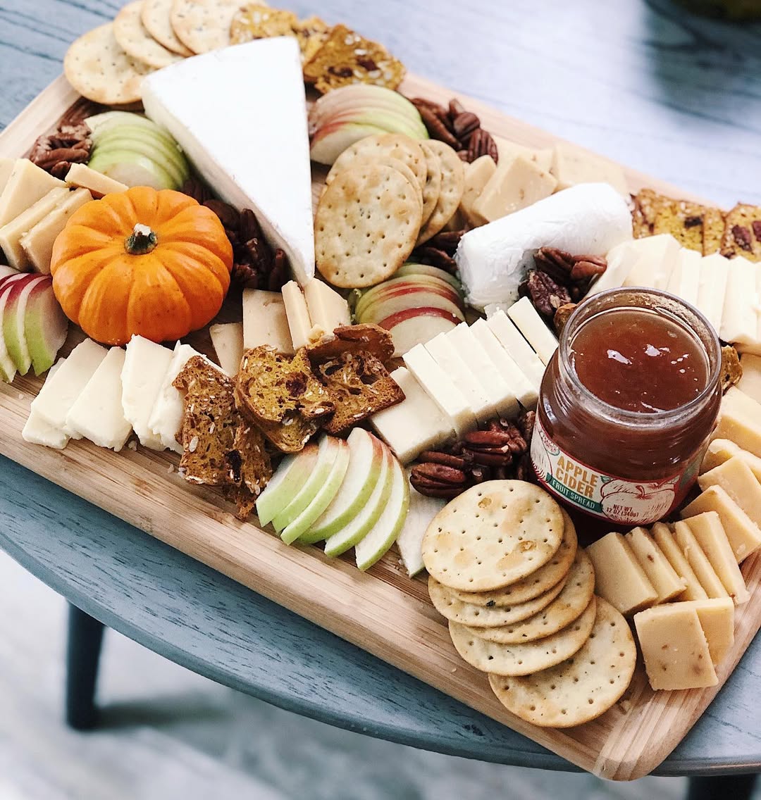 fall charcuterie .happysunday sundayfunday sunday fall charcuterie charcuterieboard cheese cheeseboard traderjoes food foodie foodporn foodphotography foodstagram crackers fallcharcuterie fallfo