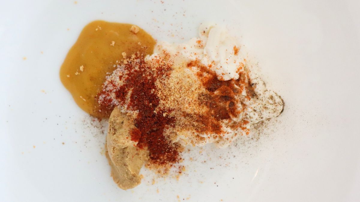 ingredients for Schlotzsky's signature sauce