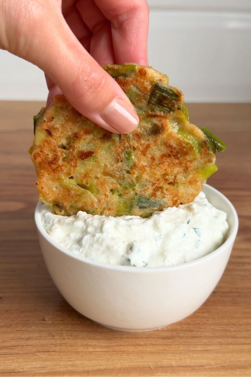 leek fritters and cottage cheese sauce