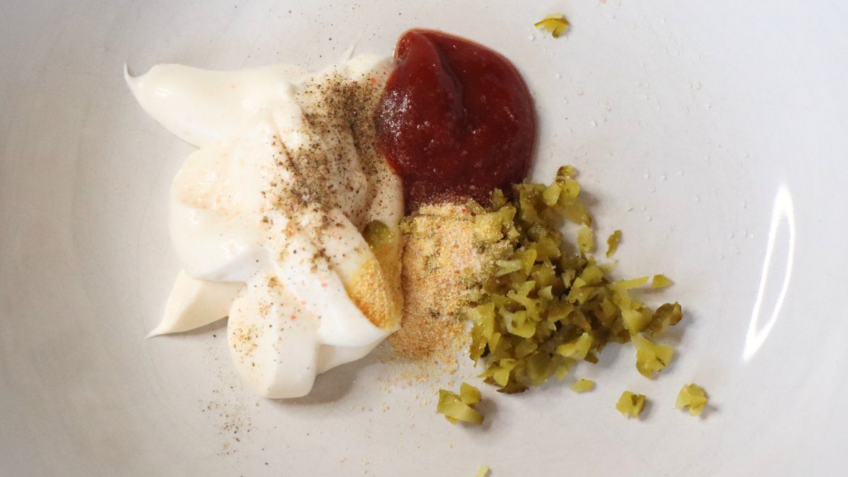 papa john's signature burger sauce ingredients