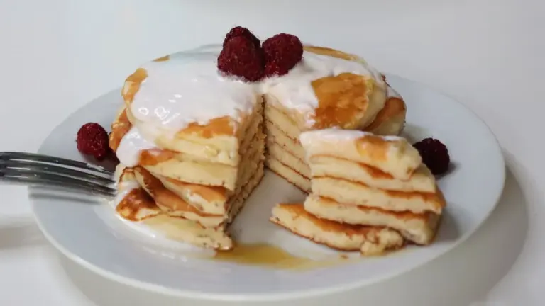 Fluffy Pancakes With Plain Yogurt (Easy Recipe)