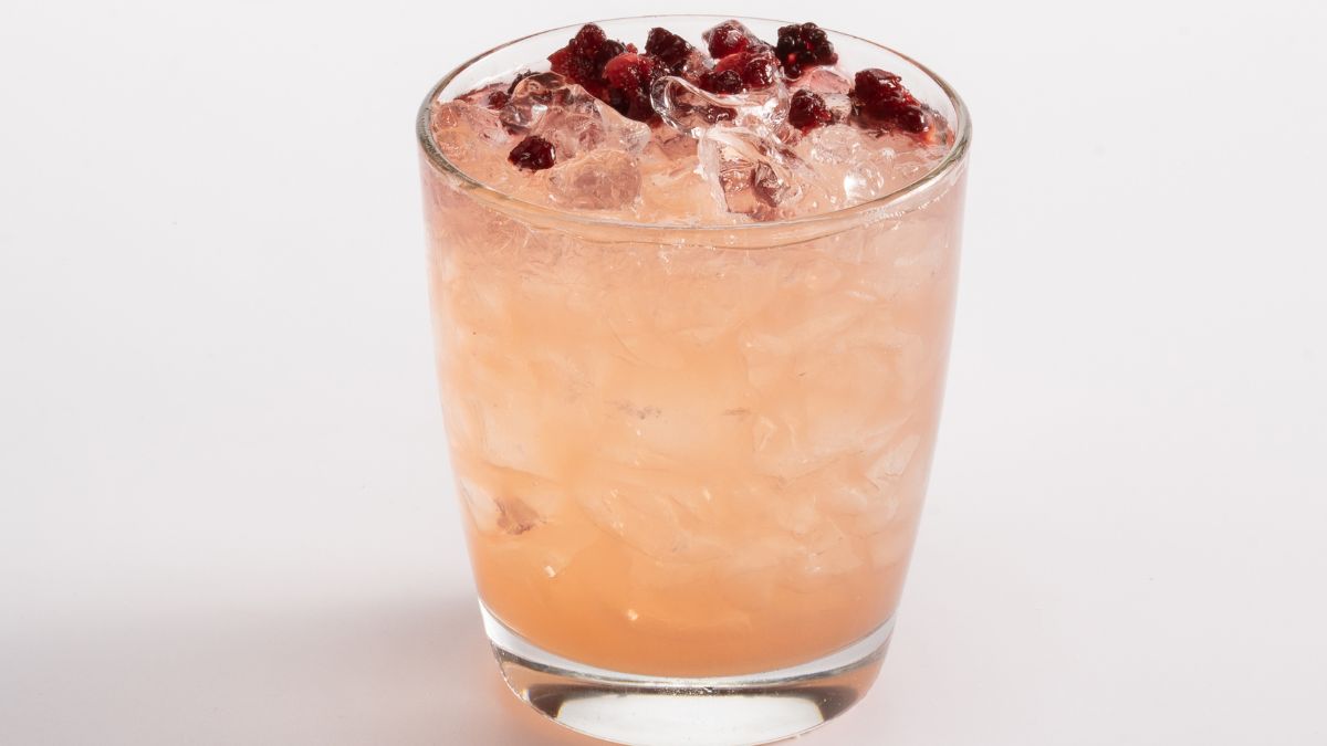 use Rhubarb Puree as strawberry puree substitute in drinks