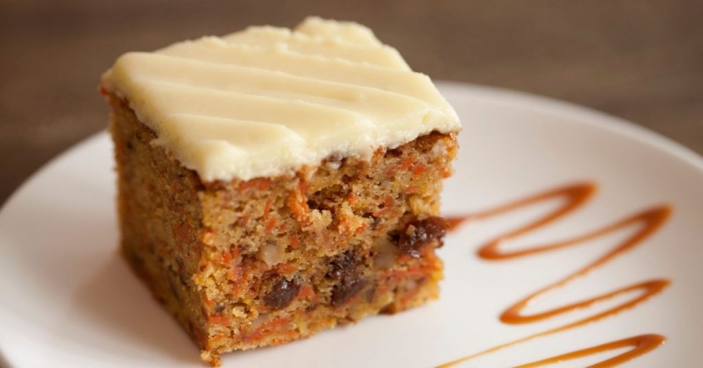 what does carrot cake taste like