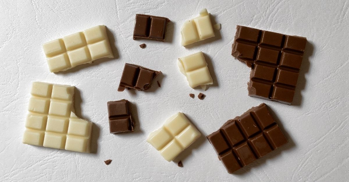 what is almond bark made of